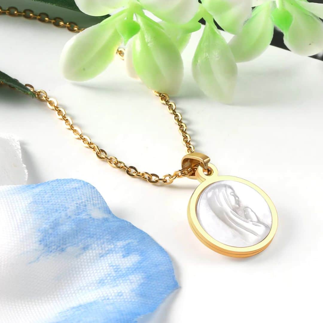 Cadena Dorada Virgen Maria Tipo Concha Nacar