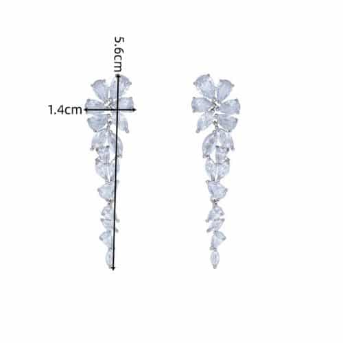 Aretes Plateados Flor Zirconias Largos