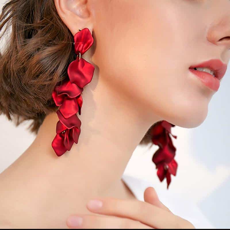 Aretes Largos Petalos Rojos