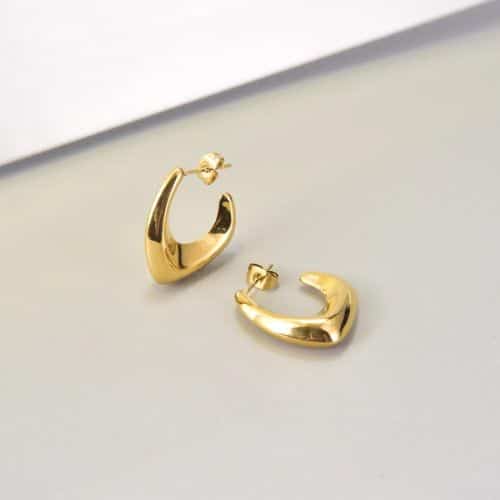 Argollas Doradas Cuadradas