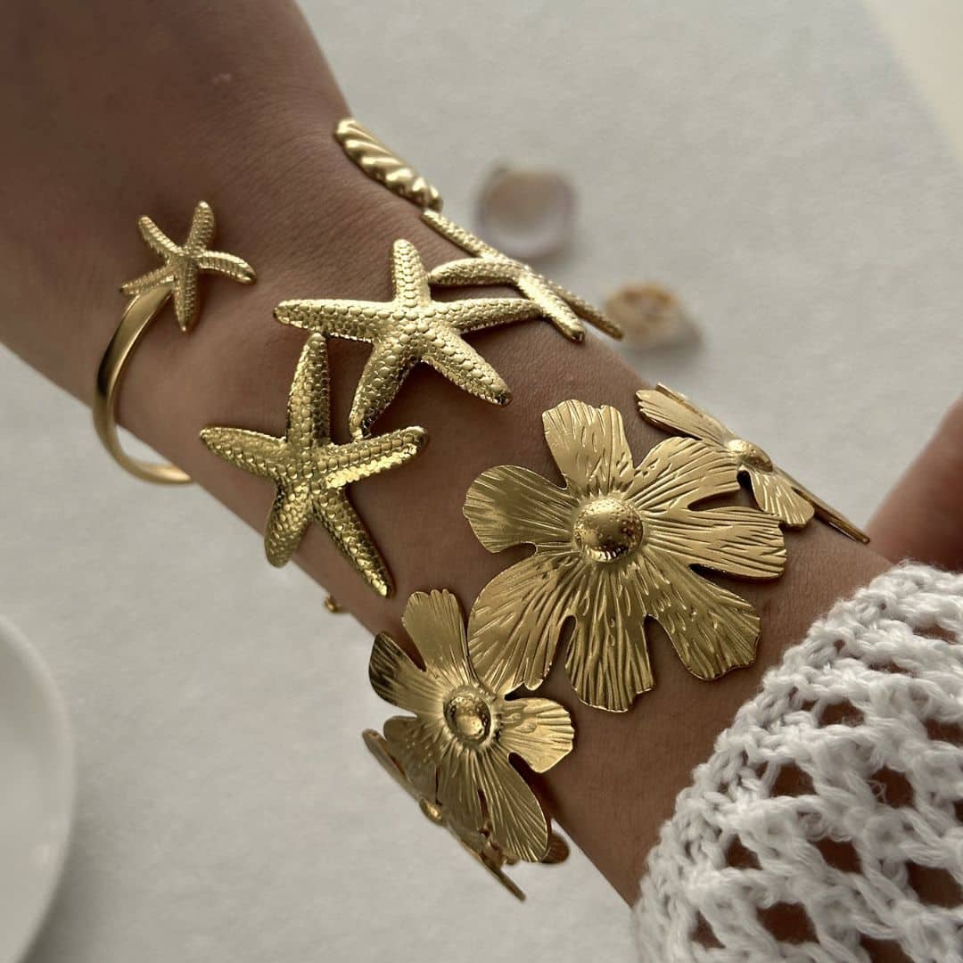 Brazalete Dorado Flores Grandes