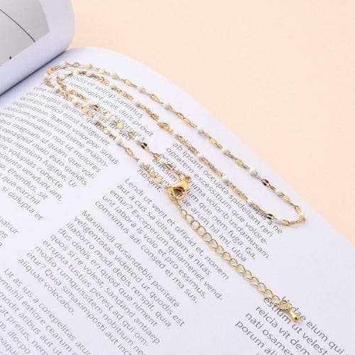 Choker Dorado con bolitas blancas