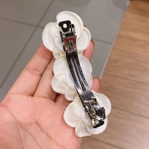 Gancho con Flores color Marfil