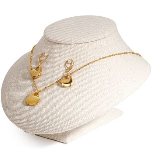 Juego de Cadena y Aretes Dorados Corazón