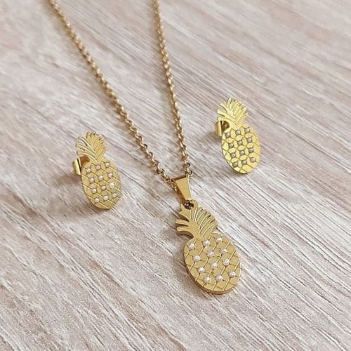 Juego de Cadena y Aretes Dorados Piña
